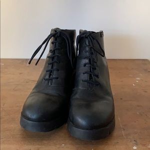Gore-Tex booties from Camper!